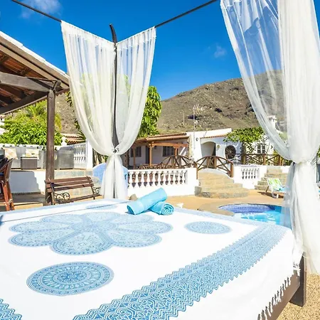 Colmena By ヴィラ